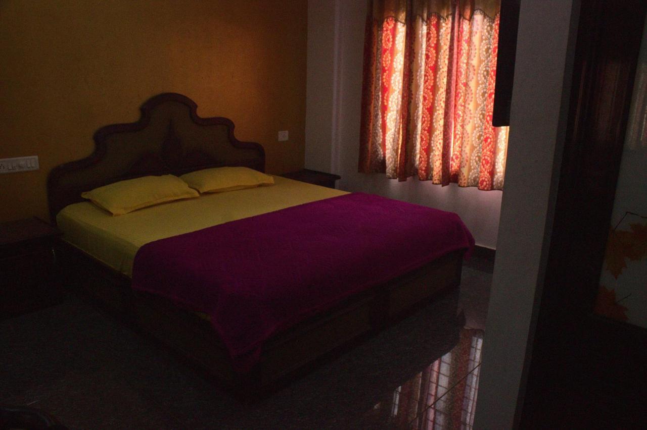 Rexon Residency Hotel Kattappana Exterior photo
